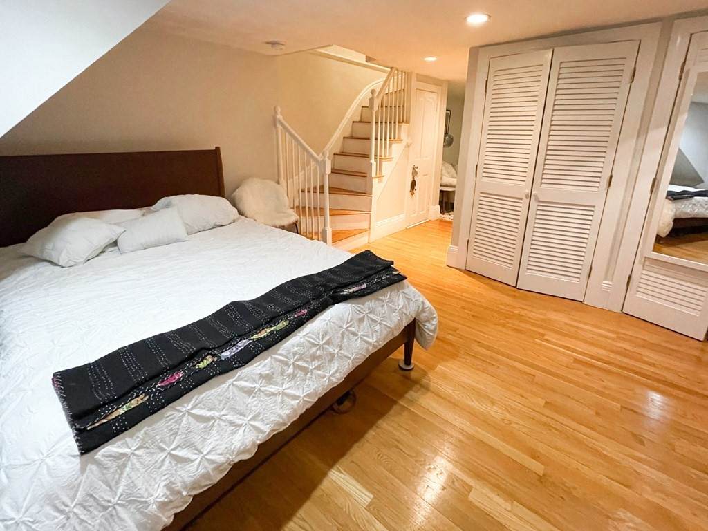 37 Gray St - Photo 1