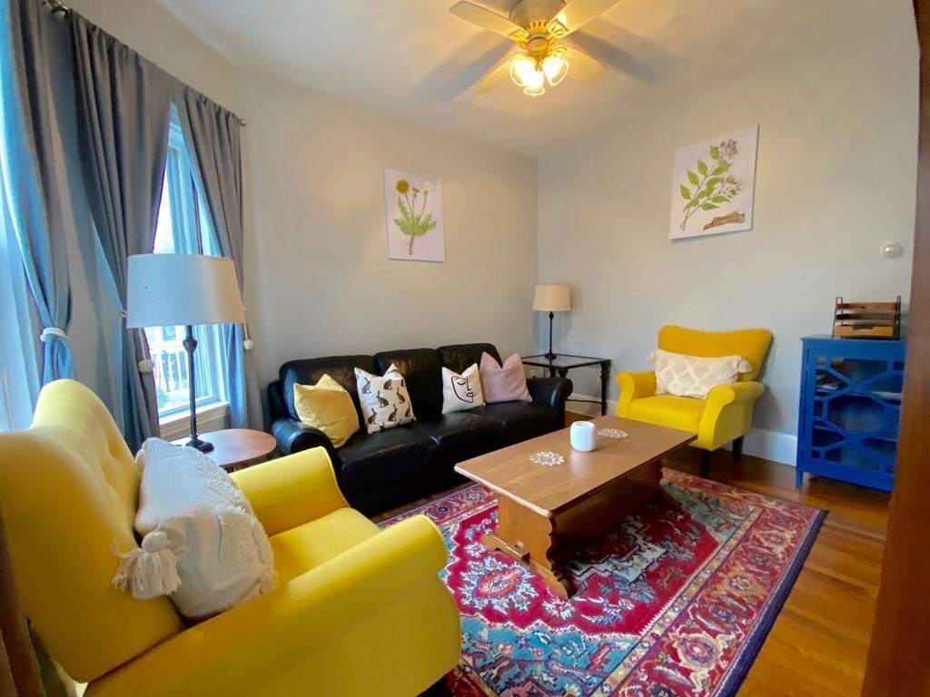 20 Cypress St - Photo 1