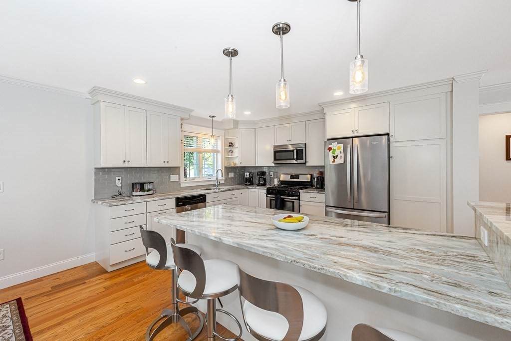 13-15 Chestnut St - Photo 1