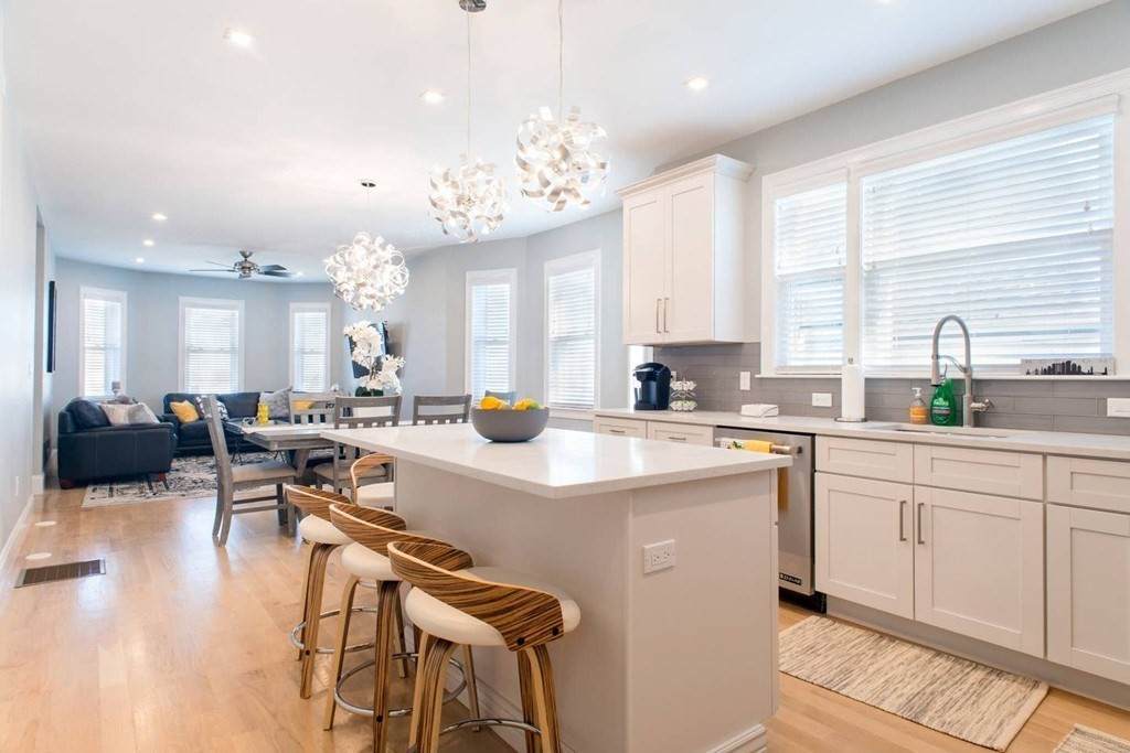 28 Orient Avenue - Photo 1