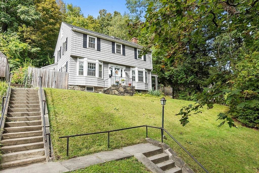 28 Saint Elmo Rd - Photo 1
