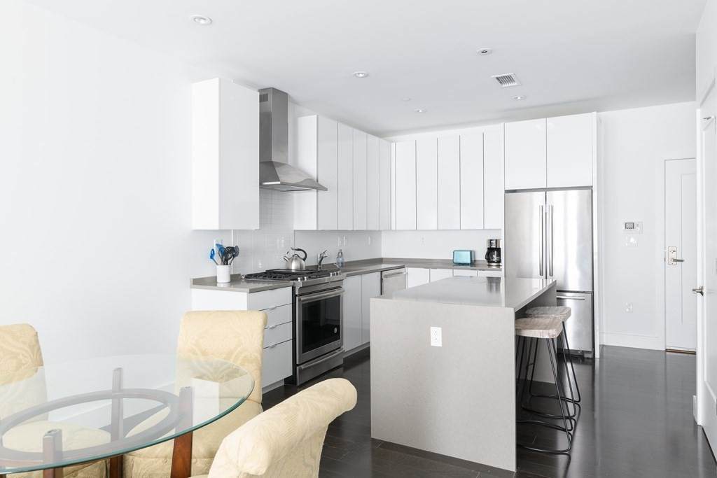 2 West 6th - Photo 1