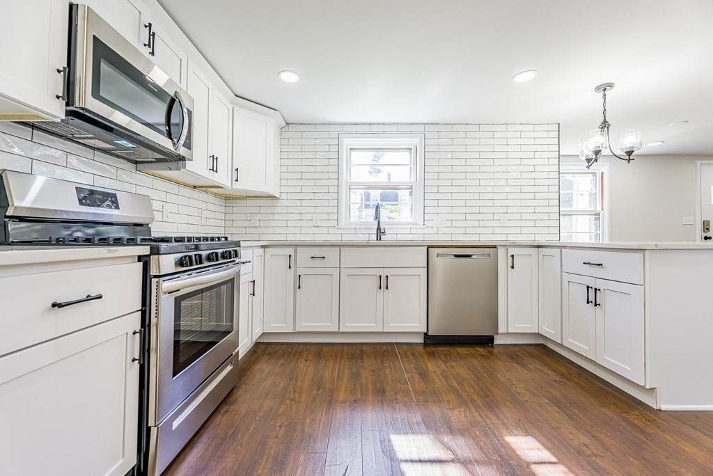 93 Pond St - Photo 1
