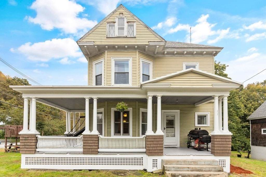 11 Center Rd - Photo 1