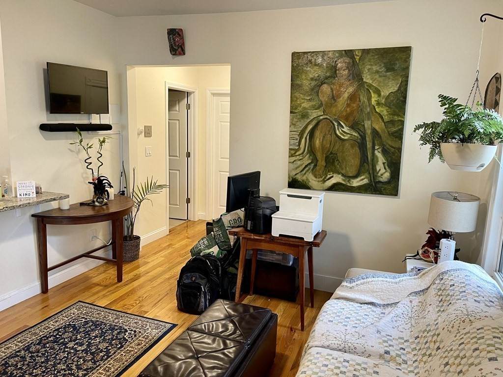 187 Havre Street - Photo 1