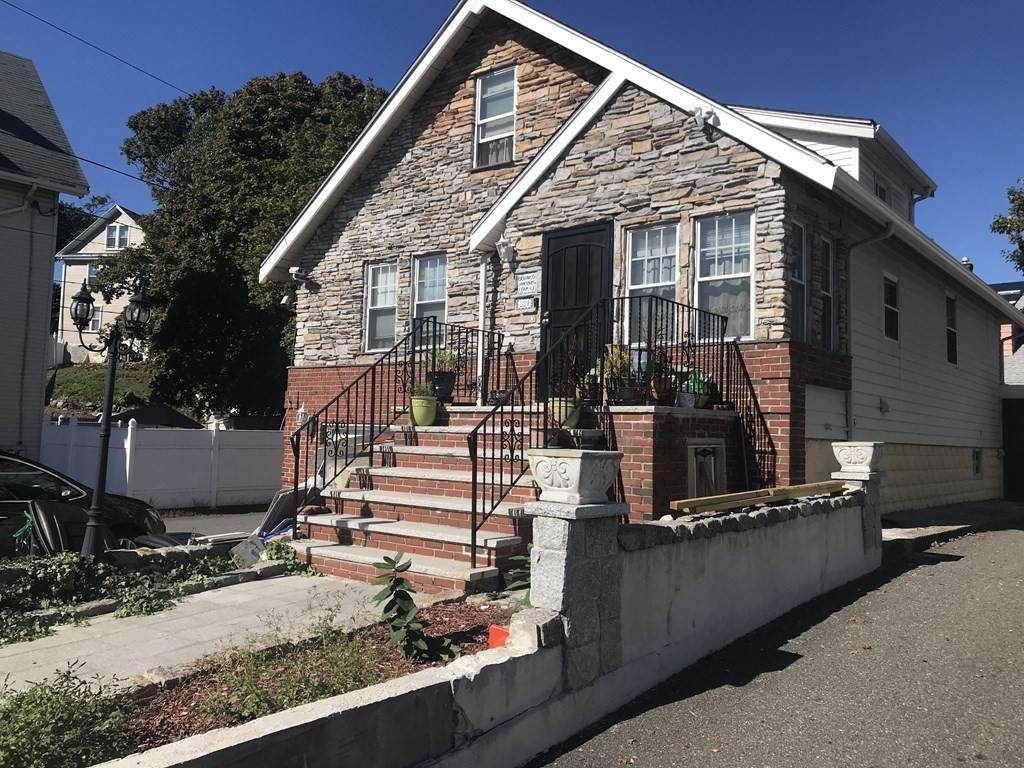 391 Lincoln Avenue - Photo 1