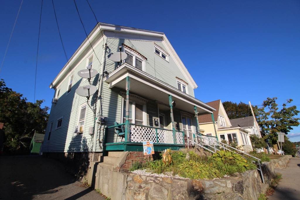 12 Sutton Ave - Photo 1