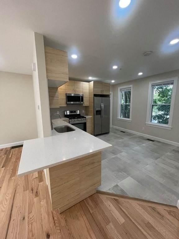 2 Cottage St - Photo 1