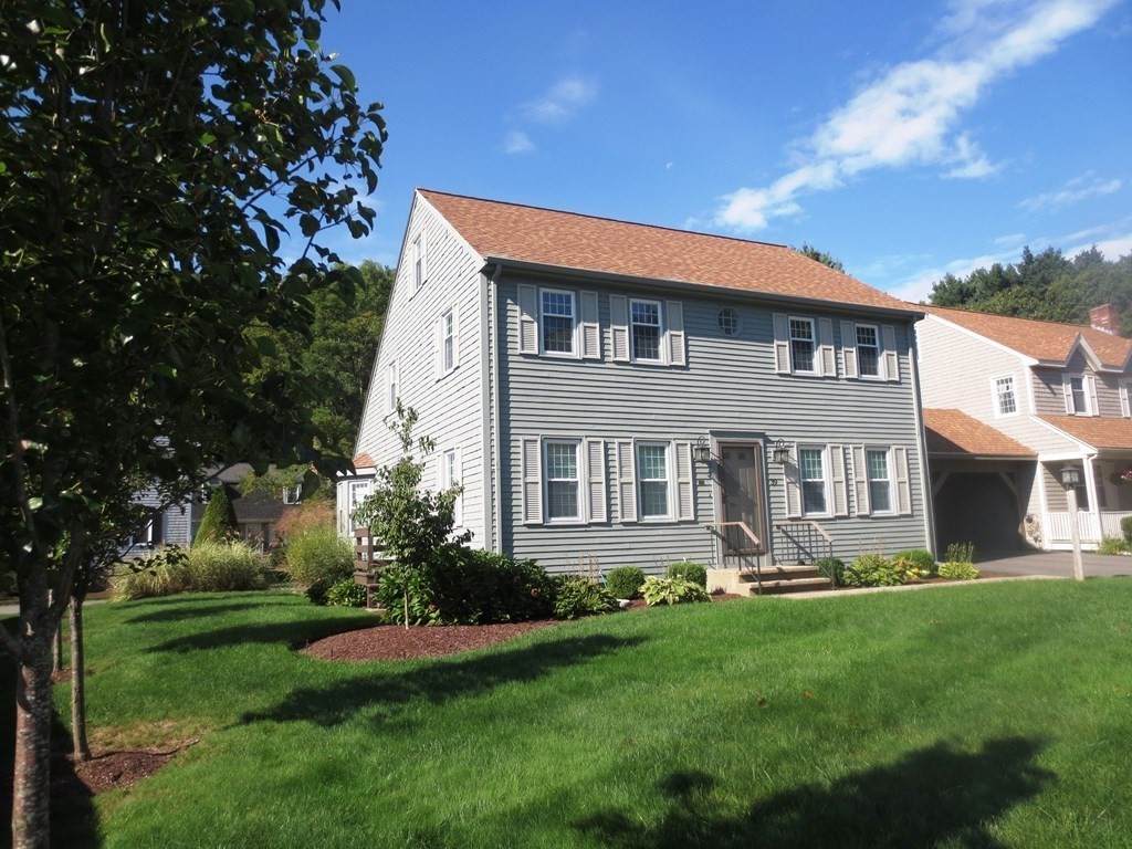 39 Camelot Court - Photo 1