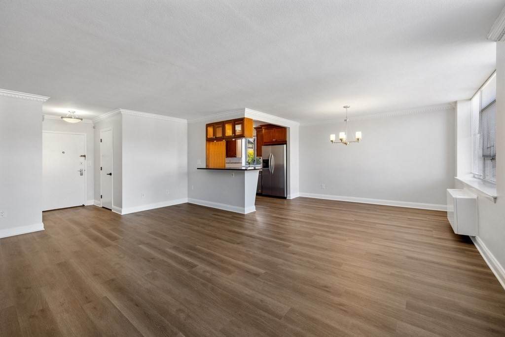 20 Hammond Pond Pkwy - Photo 1