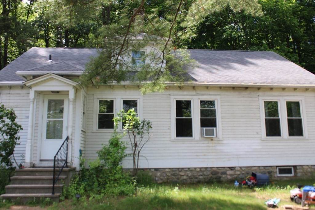 321 Easthampton Rd - Photo 1