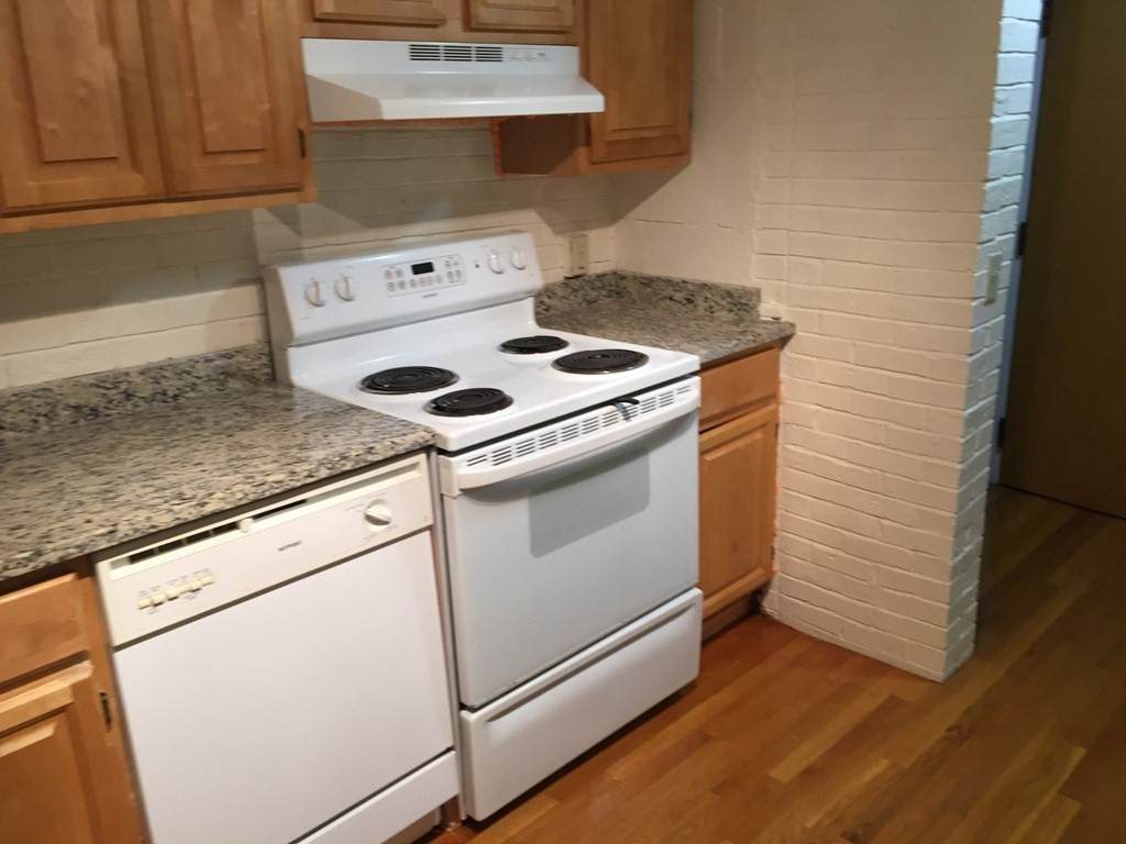 73 Tyler - Photo 1