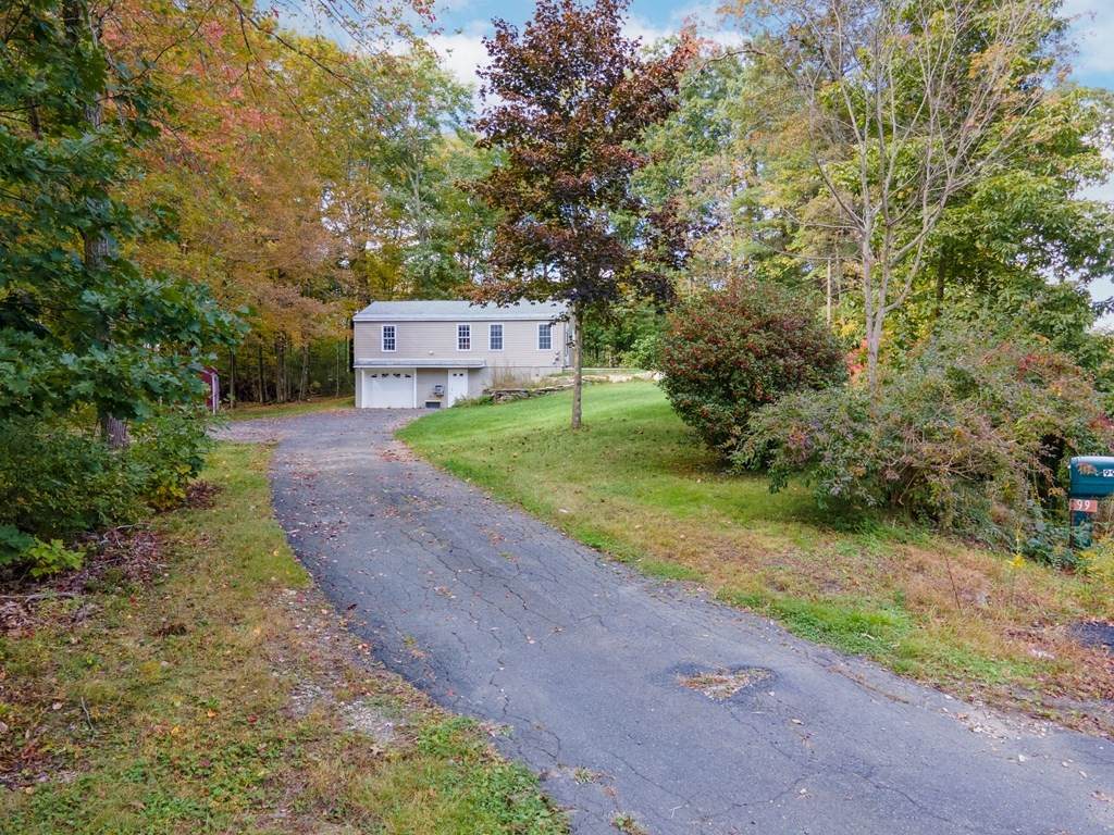 99 Daniel Shays Hwy - Photo 1