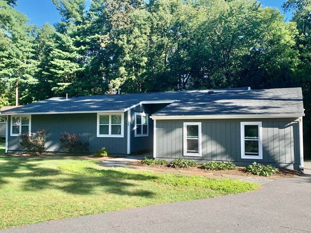 10 Laurel Lane - Photo 1