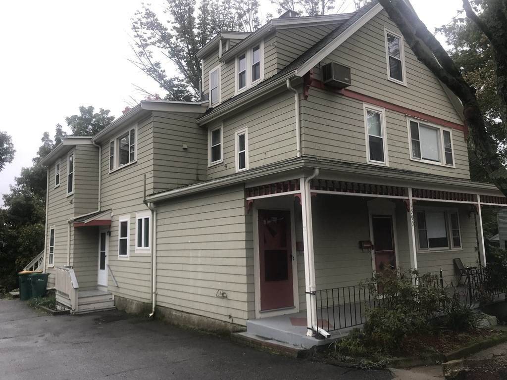 1390 Washington St - Photo 1