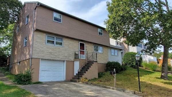 9 Rip Van Winkle Way - Photo 1