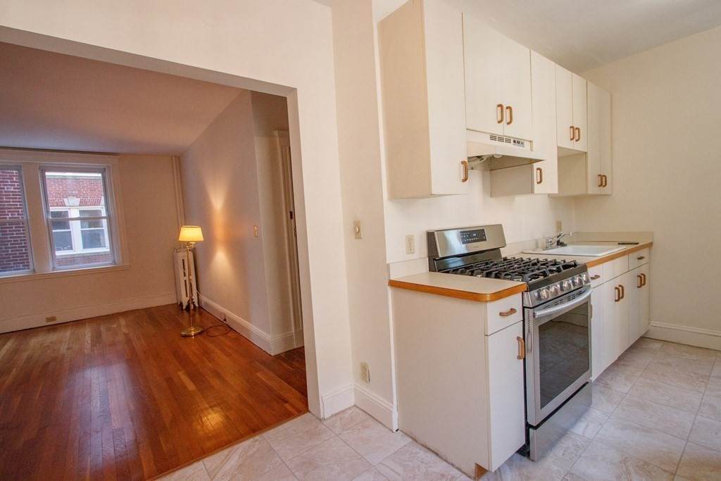 15 Short St - Photo 1