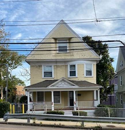 192 Harvard Street - Photo 1