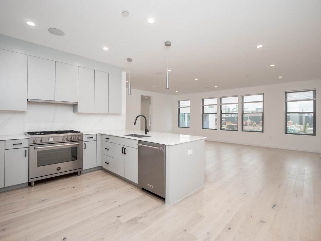 340 West 2Nd Street - Photo 1