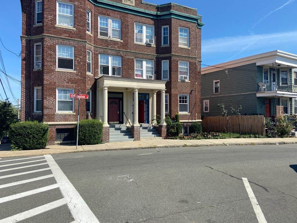 112 Bellingham Street - Photo 1