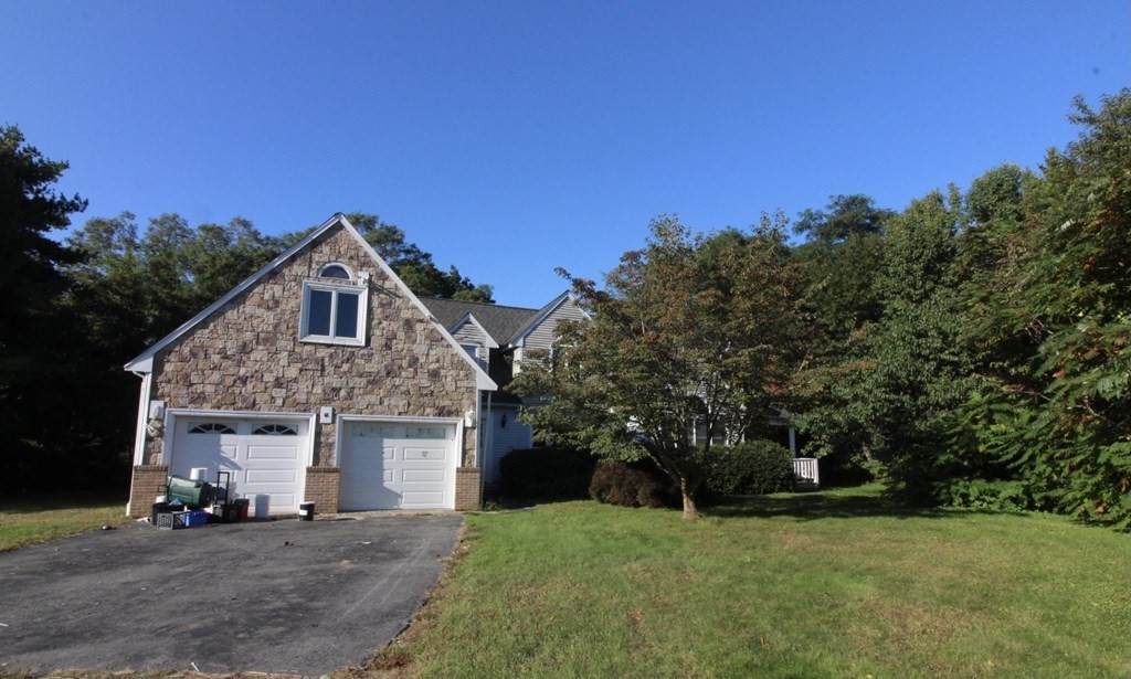2 Country Club Dr - Photo 1