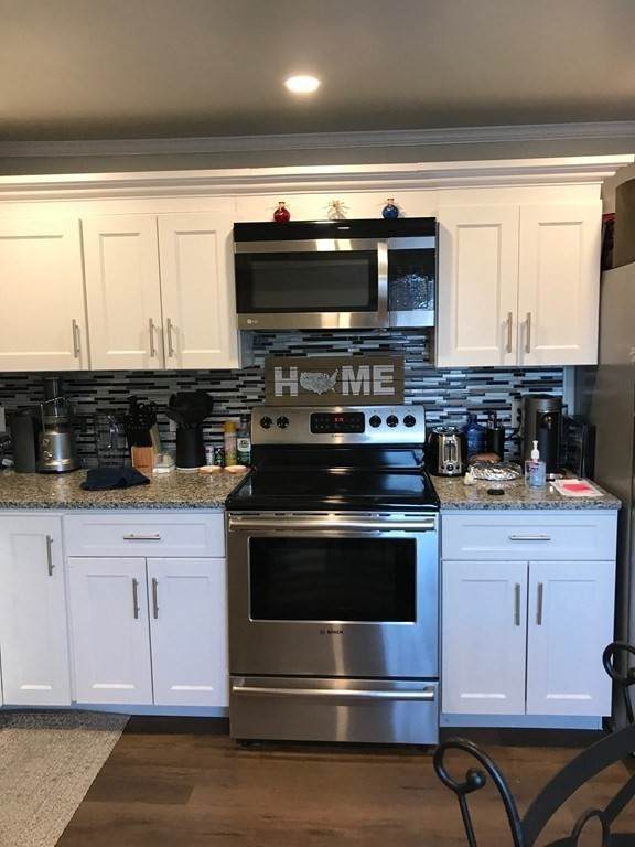 317 Meridian - Photo 1