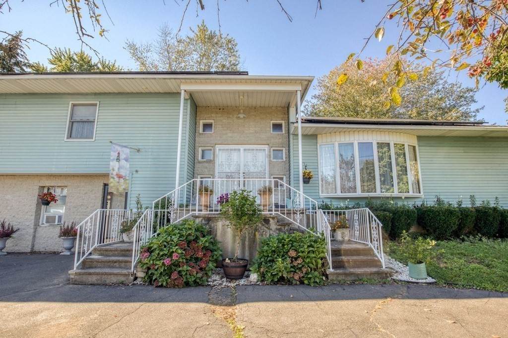 23 Halladay Dr - Photo 1