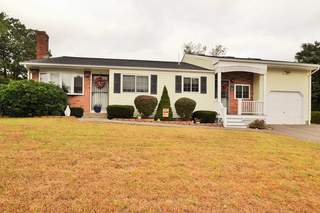 3 Brentwood Ave - Photo 1