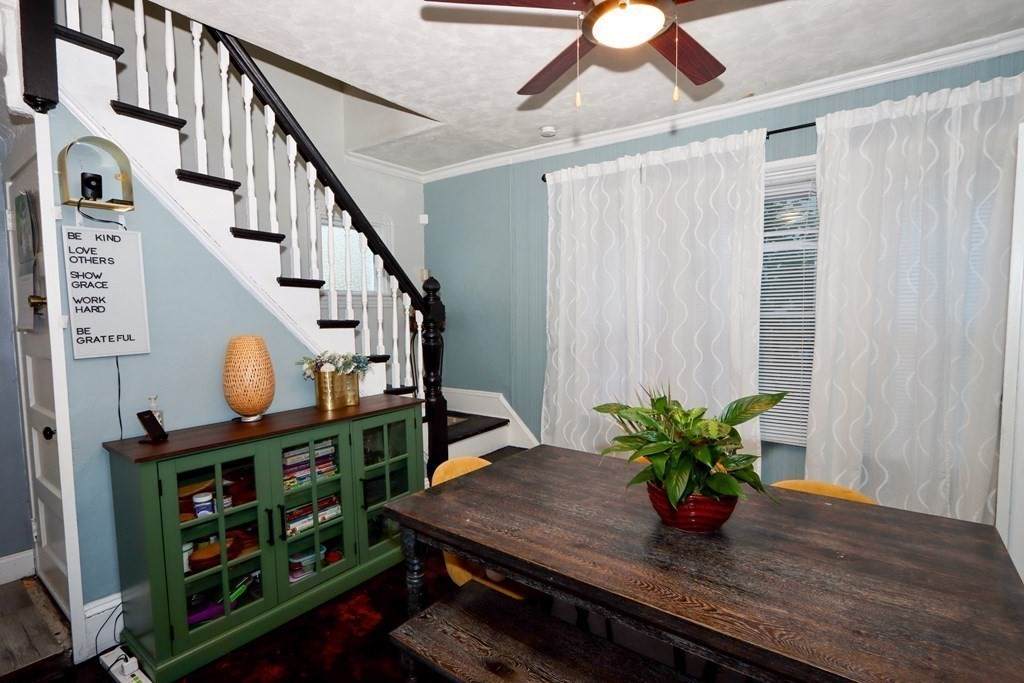 93 Cherry St - Photo 1