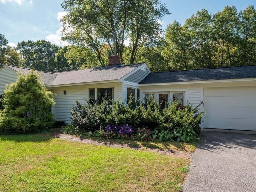 9 Manor Rd - Photo 1