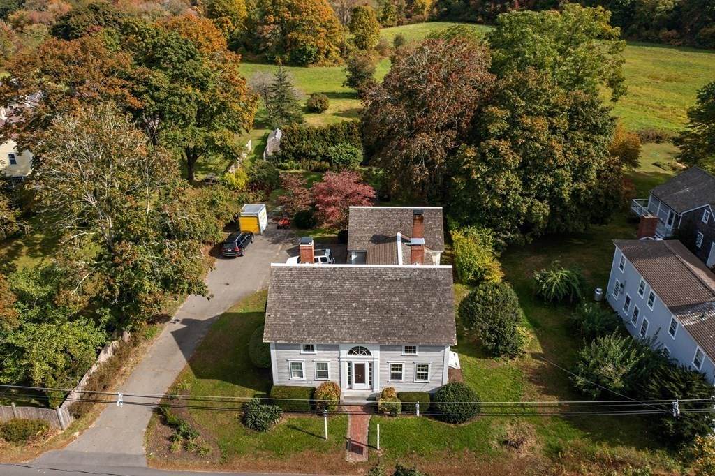 136 Sandwich Rd - Photo 1