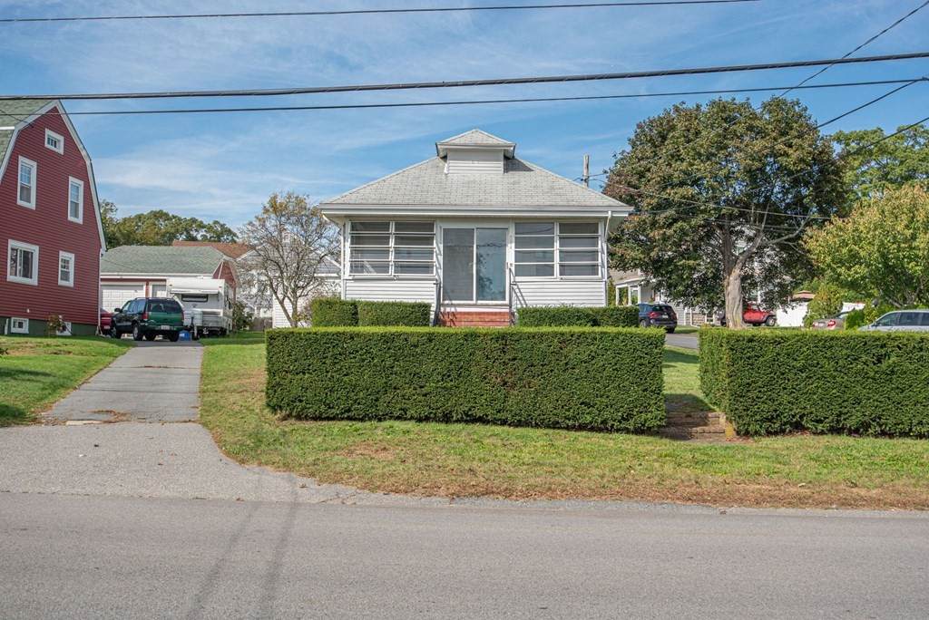 2085 Riverside Ave - Photo 1