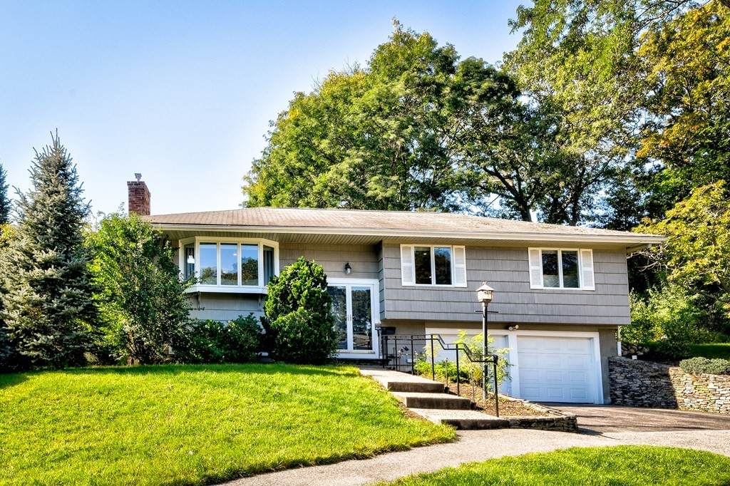 18 Peacedale Cir - Photo 1