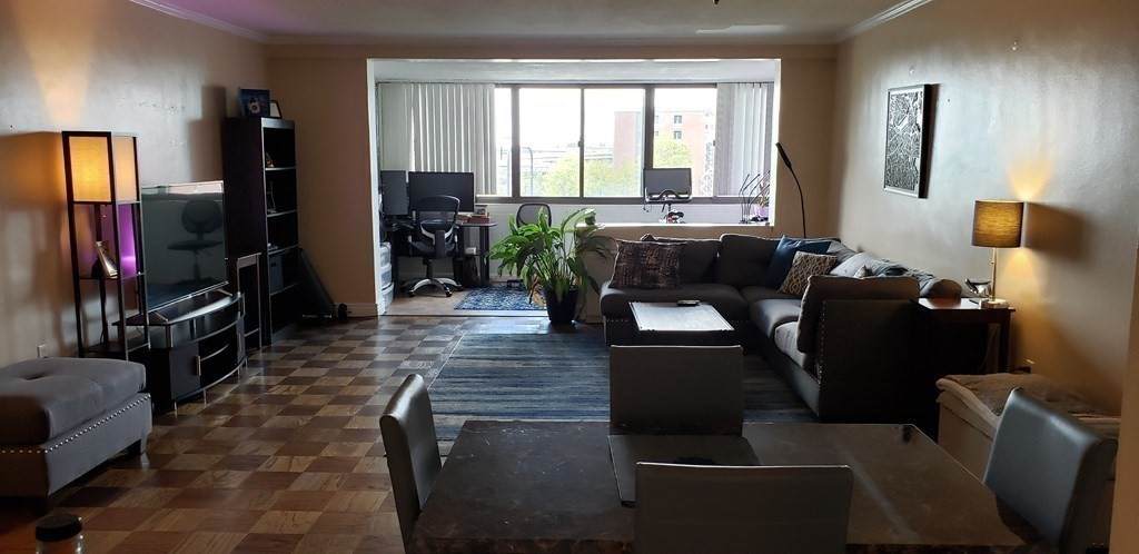 8 Whittier Place - Photo 1