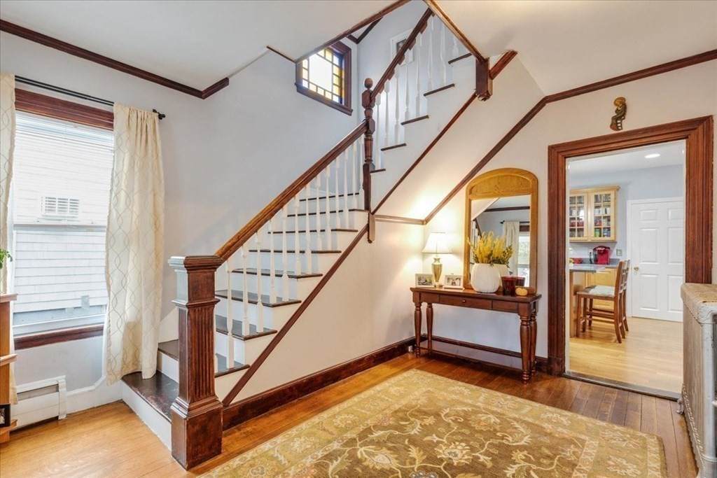 186 Safford St. - Photo 1