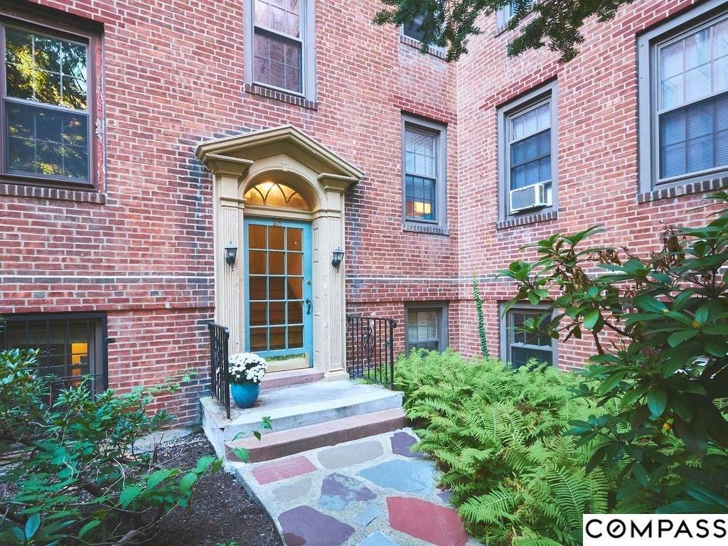 16 Ware Street - Photo 1