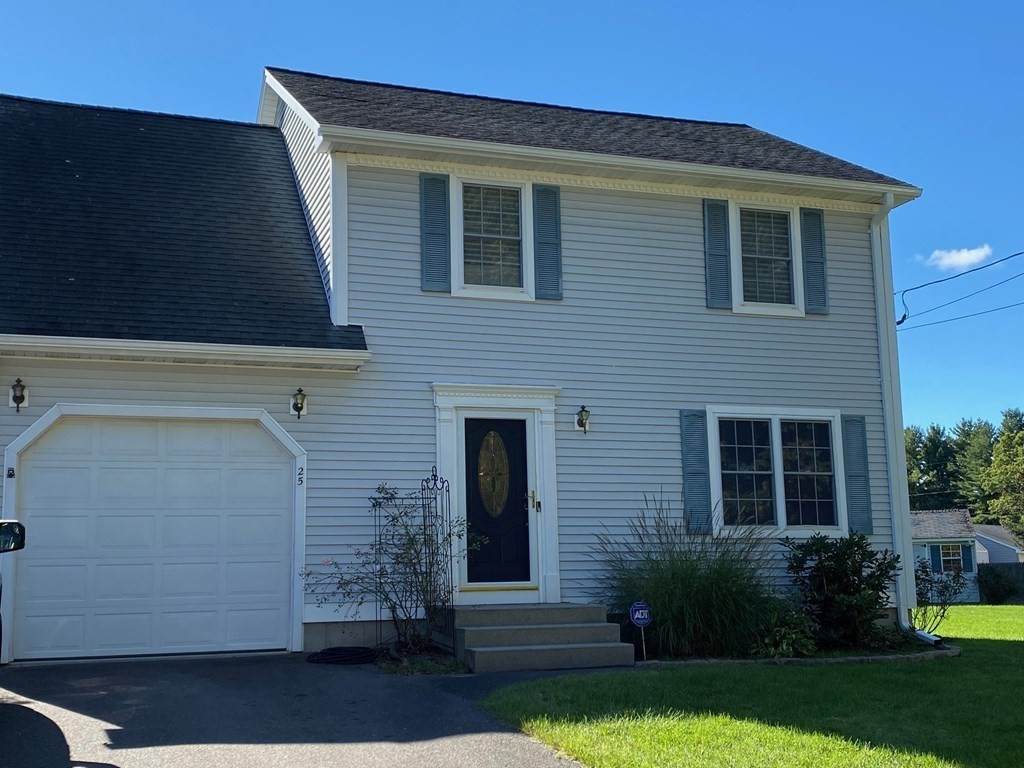25 Montauk Rd - Photo 1