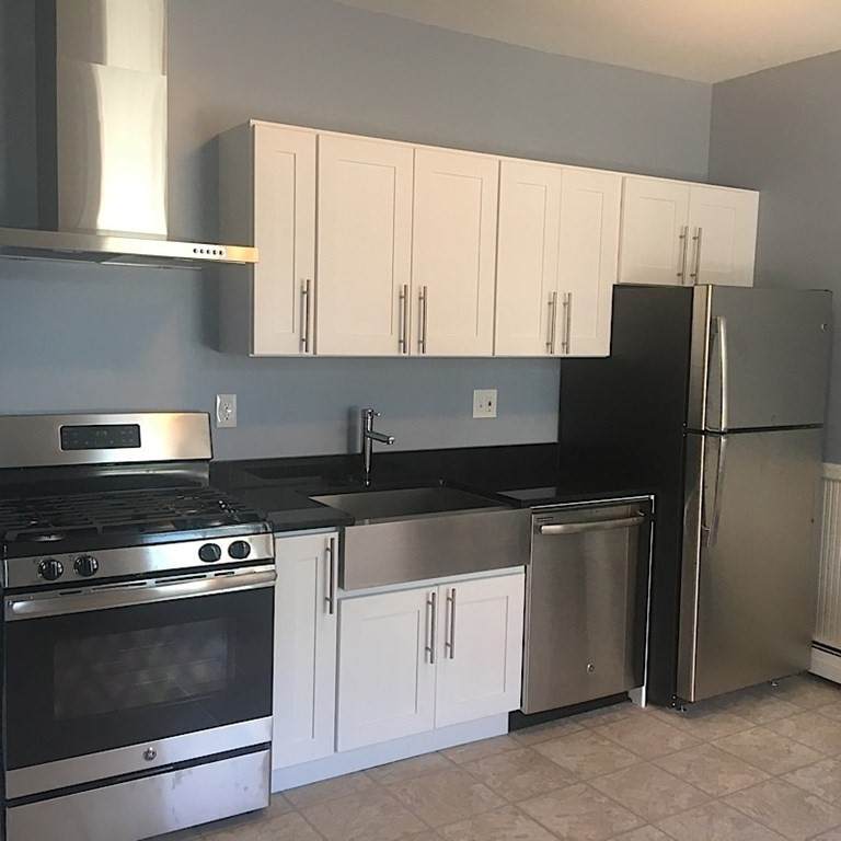 147 Columbia - Photo 1