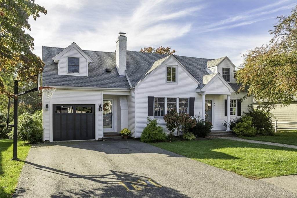 47 Beaufort Ave - Photo 1