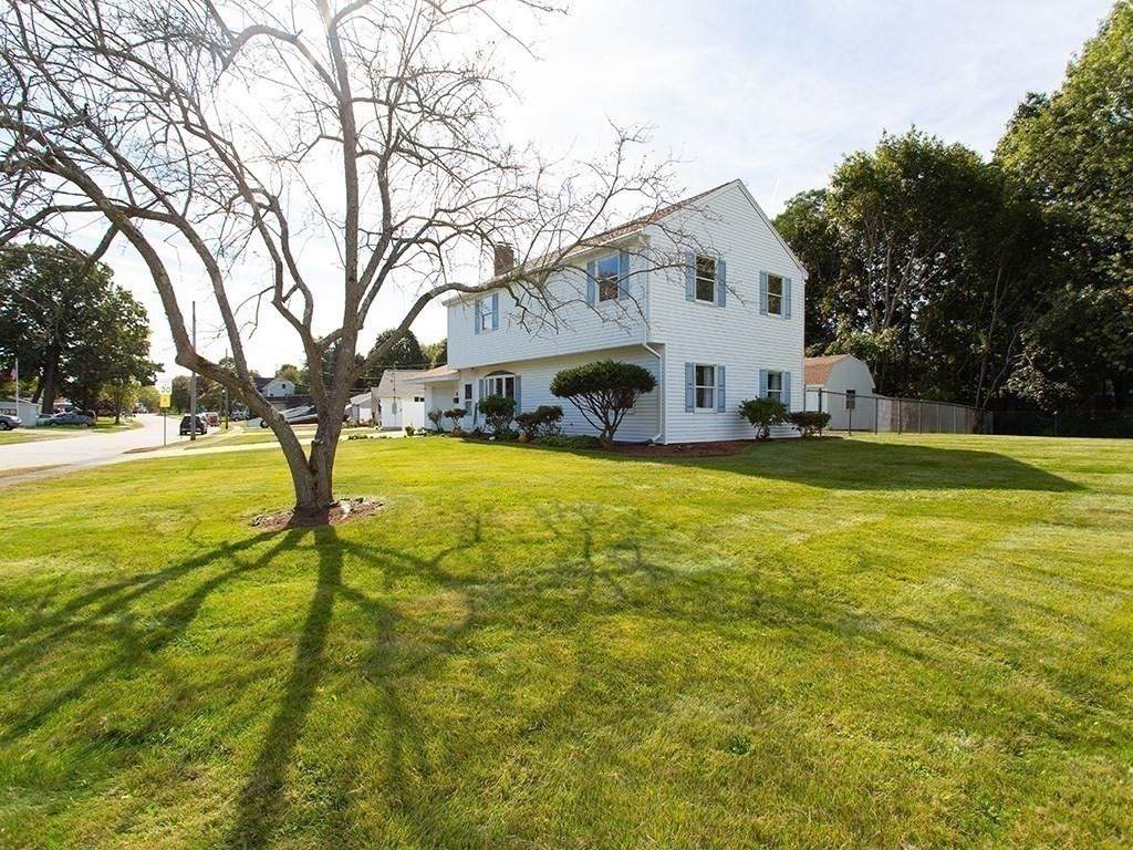 58 Sherwood Ave - Photo 1