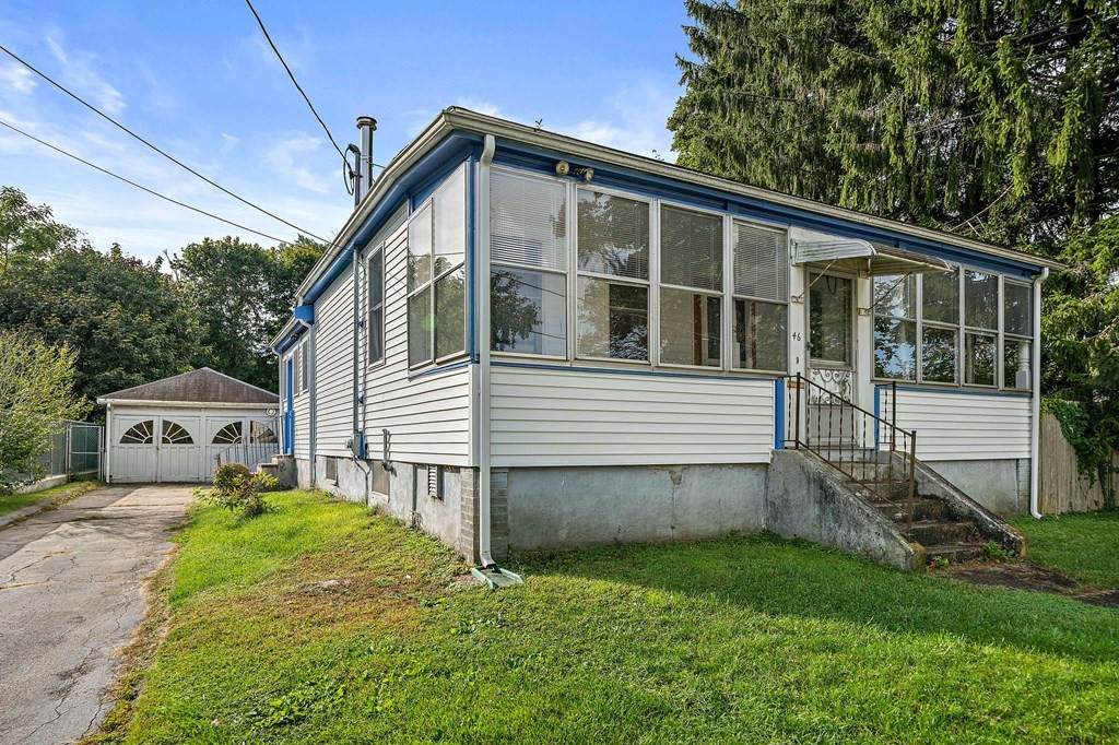 46 Fairview Ave - Photo 1