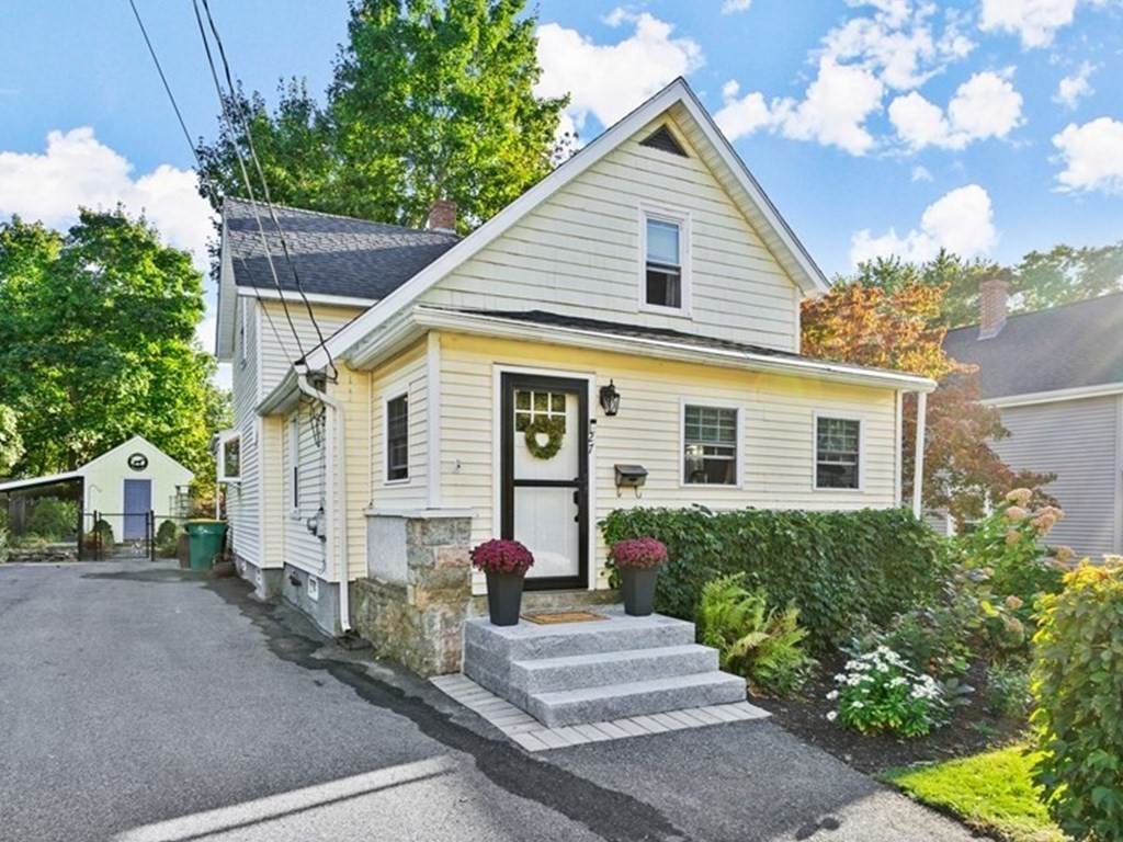 27 Columbia St - Photo 1