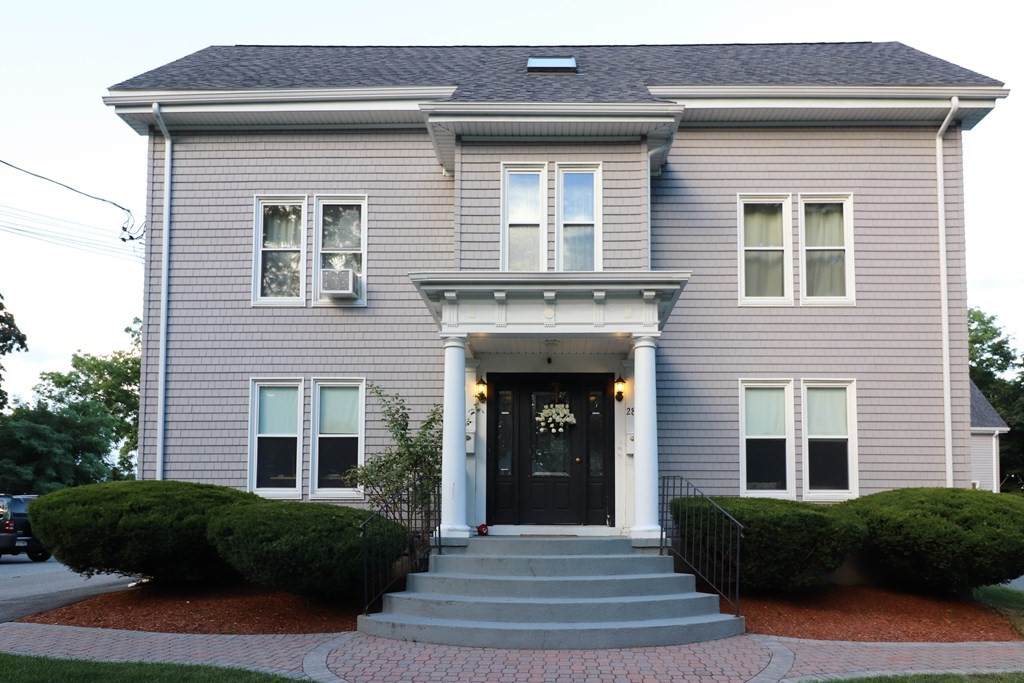 284 Ash St - Photo 1