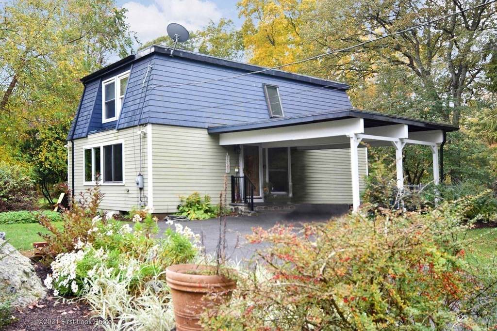 85 Cedar St - Photo 1