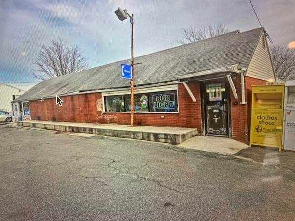 206 Lincoln Avenue - Photo 1