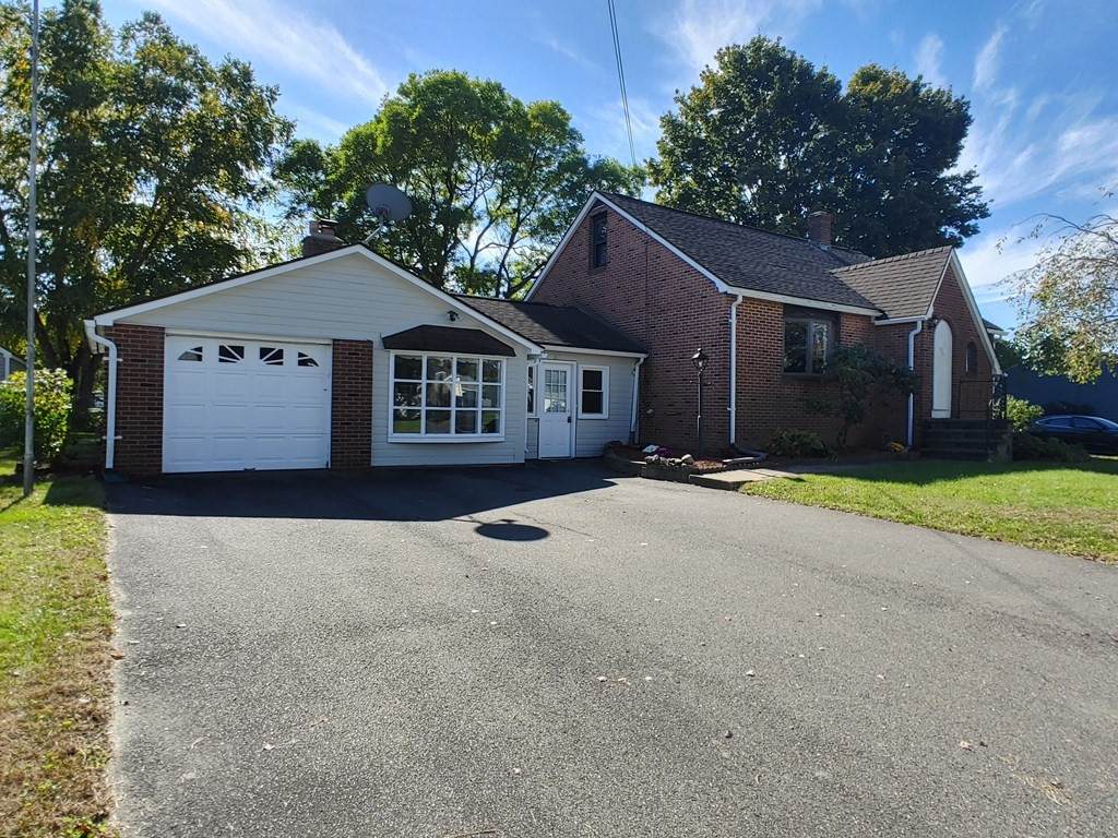 53 Poplar St - Photo 1