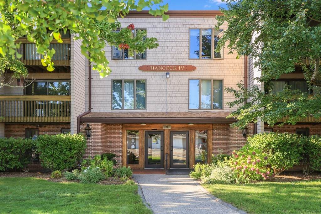24 Old Colony Way - Photo 1