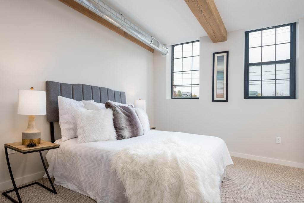 129 Guild Street - Photo 1