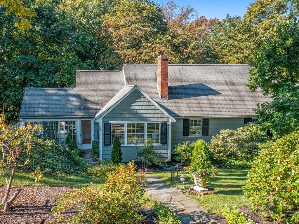 62 Arnold Rd - Photo 1