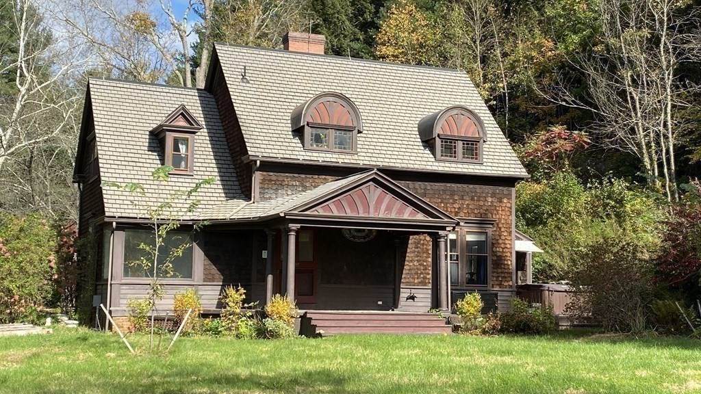 8 Montgomery Rd - Photo 1